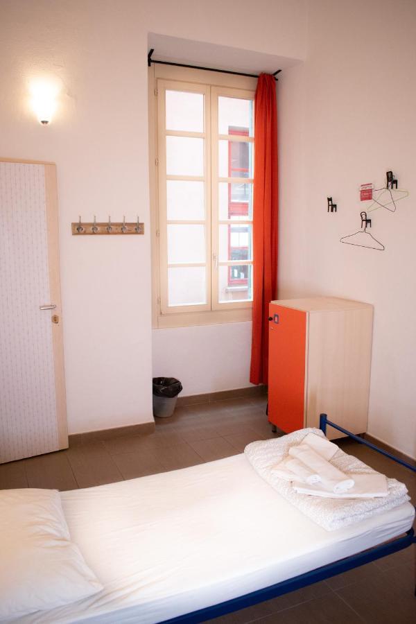 Abbey Hostel Genua Zewnętrze zdjęcie